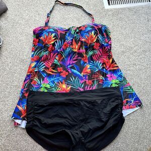 NWT‎ Women’s Swim Tankini Plus Size 2XL Bright Vibrant Tropical Vacation Beach
